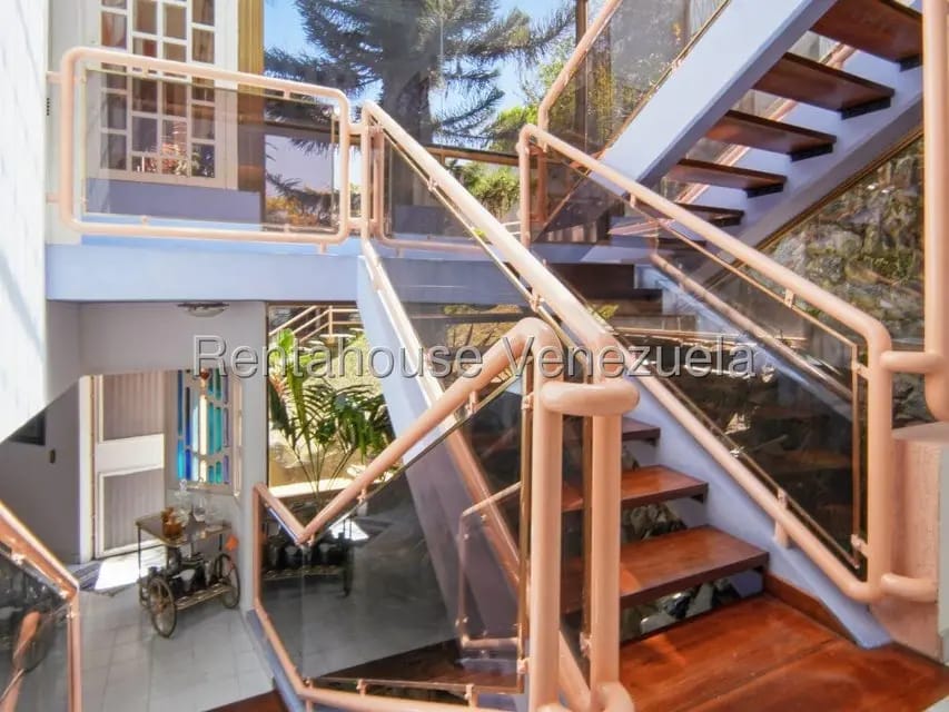 Casa (Multipes Niveles) en Venta en Cerro Verde, Distrito Metropolitano - 6