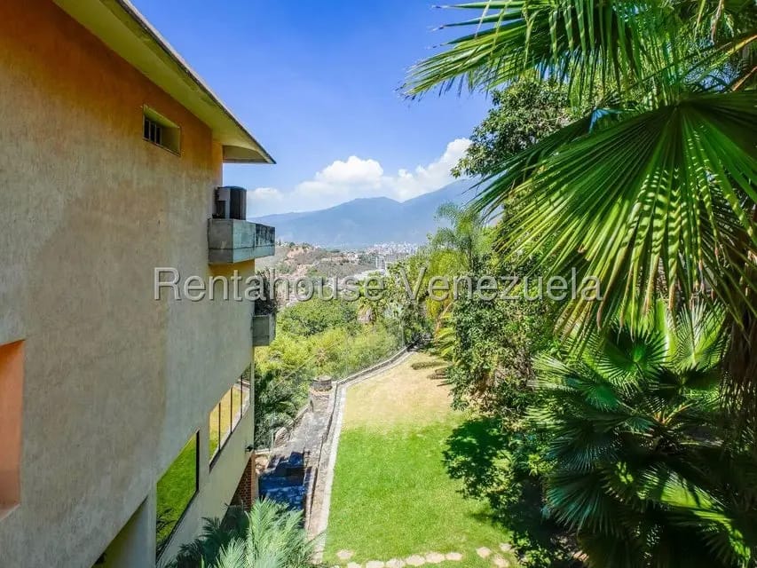 Casa (Multipes Niveles) en Venta en Cerro Verde, Distrito Metropolitano - 57