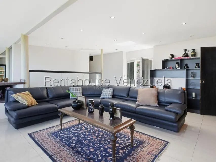 Casa (Multipes Niveles) en Venta en Cerro Verde, Distrito Metropolitano - 69