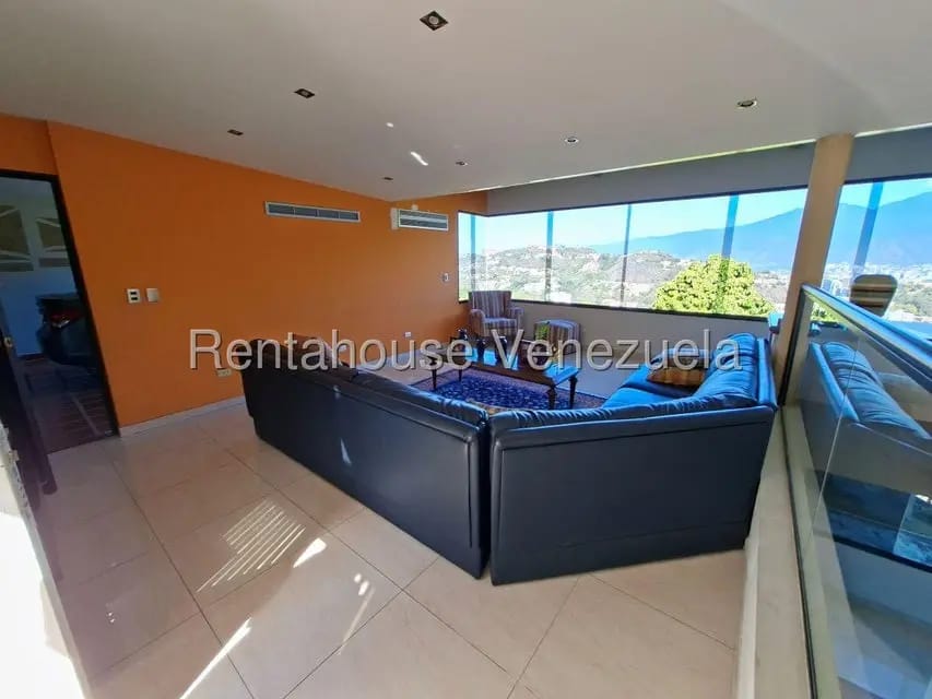 Casa (Multipes Niveles) en Venta en Cerro Verde, Distrito Metropolitano - 70