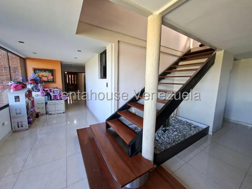 Casa (Multipes Niveles) en Venta en Cerro Verde, Distrito Metropolitano - 73