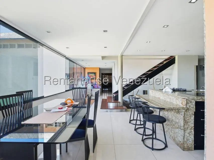 Casa (Multipes Niveles) en Venta en Cerro Verde, Distrito Metropolitano - 76