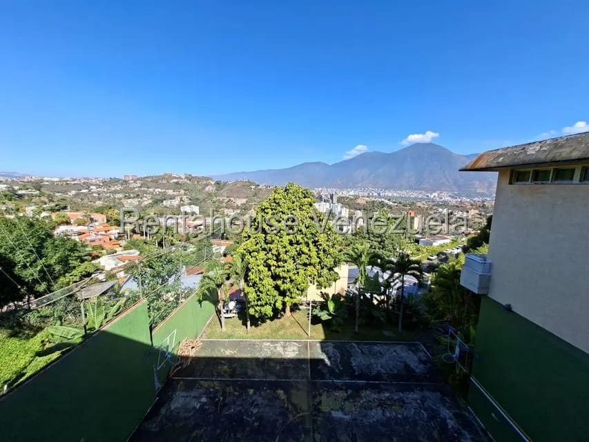 Casa (Multipes Niveles) en Venta en Cerro Verde, Distrito Metropolitano - 77