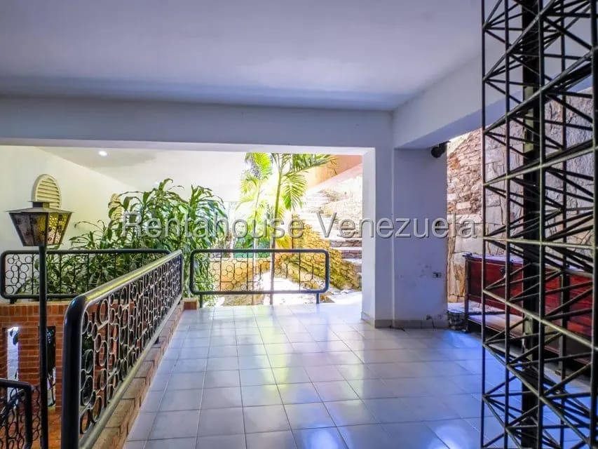 Casa (Multipes Niveles) en Venta en Cerro Verde, Distrito Metropolitano - 91