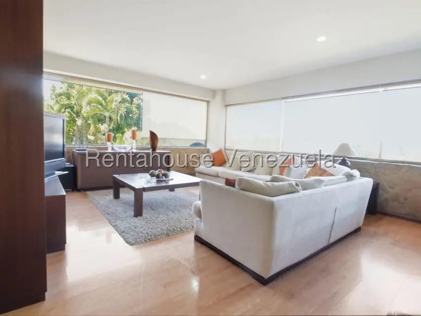 Casa (Multipes Niveles) en Venta en Cerro Verde, Distrito Metropolitano - 94
