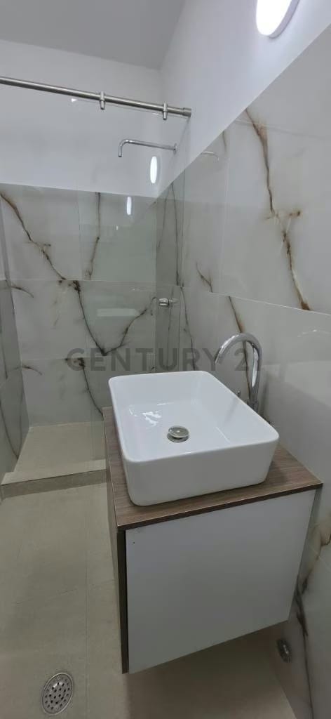 Alquiler local comercial el Trebol - 11