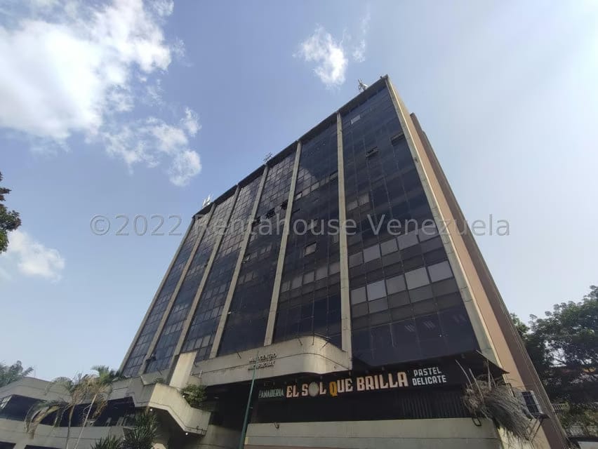 Comercial (Oficina) en Venta en Macaracuay, Distrito Metropolitano - 2