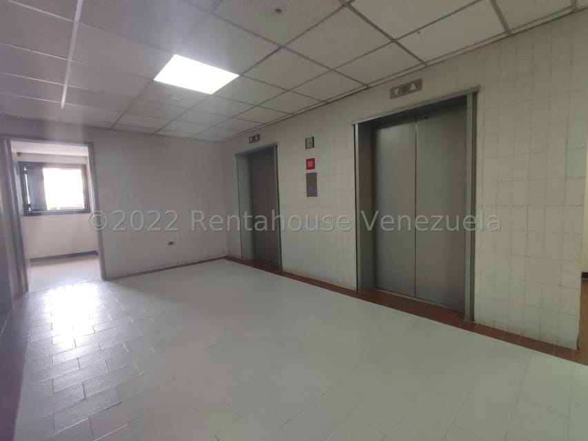 Comercial (Oficina) en Venta en Macaracuay, Distrito Metropolitano - 11