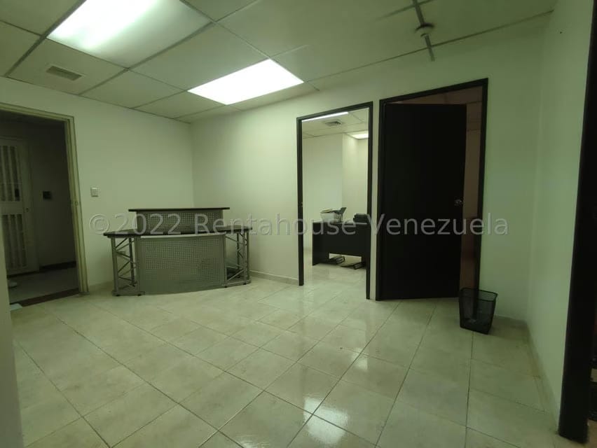 Comercial (Oficina) en Venta en Macaracuay, Distrito Metropolitano - 14