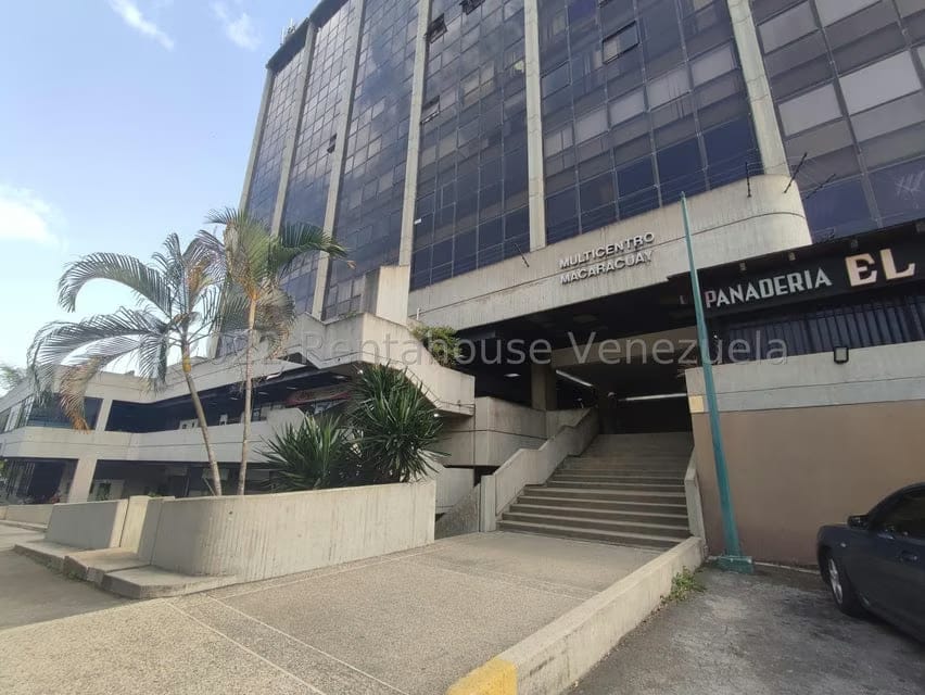 Comercial (Oficina) en Venta en Macaracuay, Distrito Metropolitano - 3