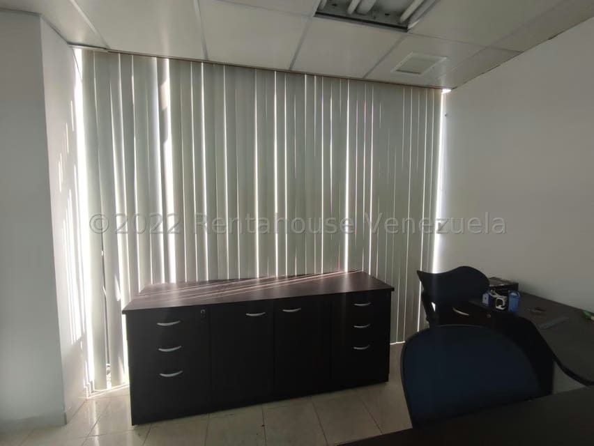 Comercial (Oficina) en Venta en Macaracuay, Distrito Metropolitano - 23