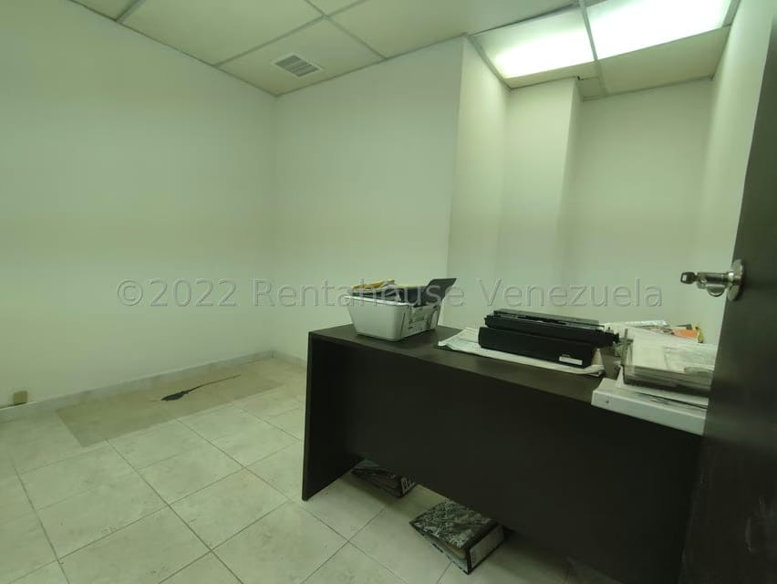 Comercial (Oficina) en Venta en Macaracuay, Distrito Metropolitano - 27