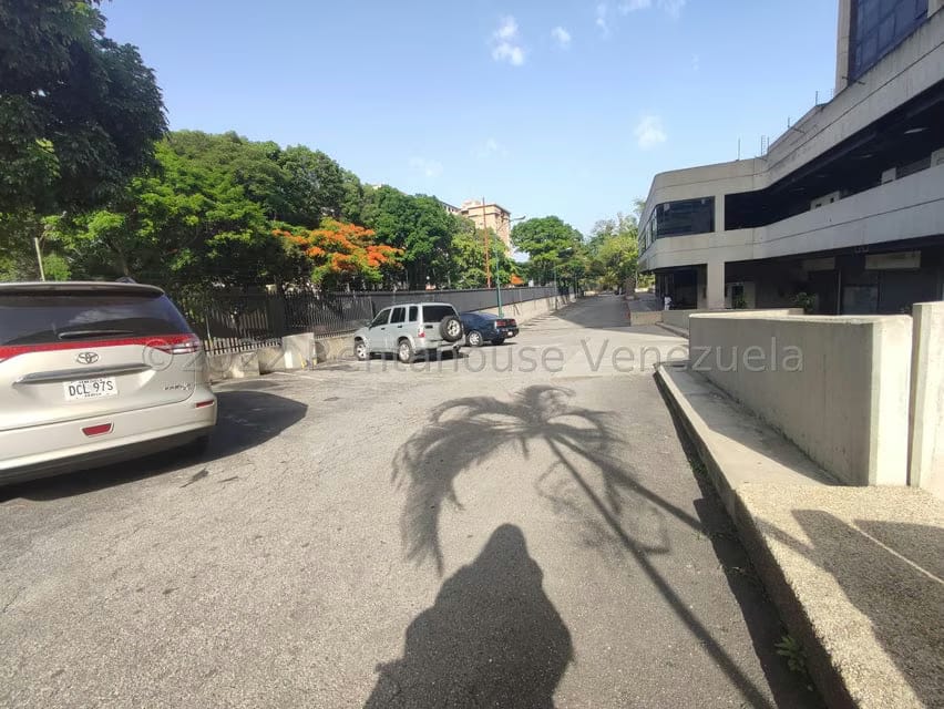 Comercial (Oficina) en Venta en Macaracuay, Distrito Metropolitano - 31