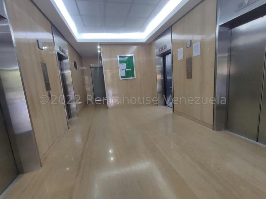Comercial (Oficina) en Venta en Macaracuay, Distrito Metropolitano - 7
