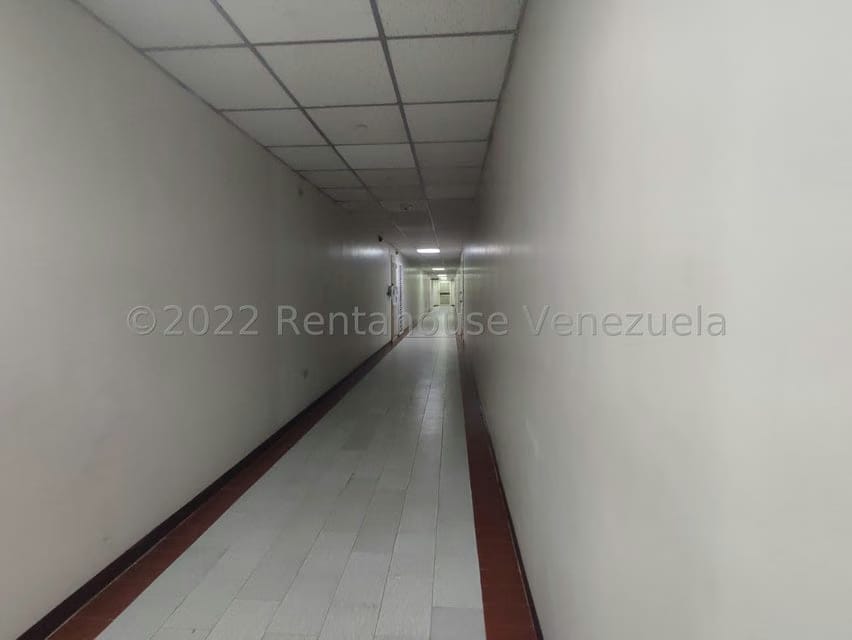 Comercial (Oficina) en Venta en Macaracuay, Distrito Metropolitano - 9