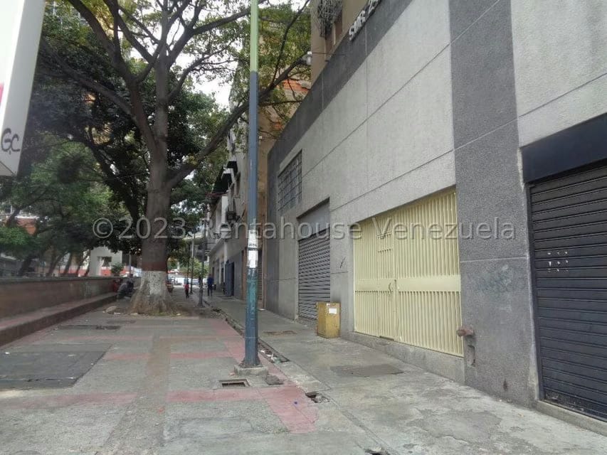Comercial (Galpon - Deposito) en Venta en Parroquia Santa Teresa, Distrito Metropolitano - 12