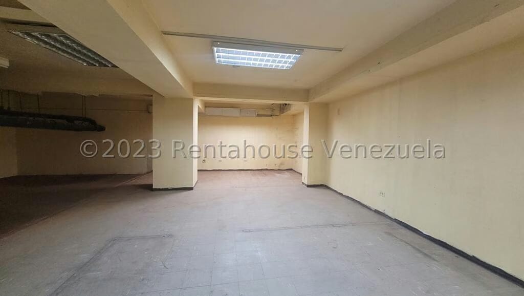 Comercial (Galpon - Deposito) en Venta en Parroquia Santa Teresa, Distrito Metropolitano - 8