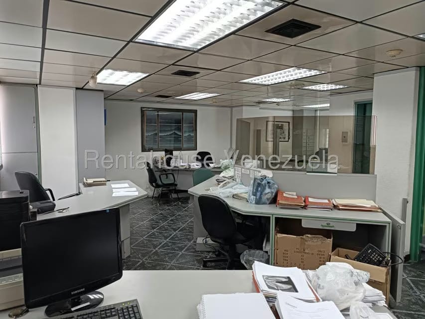 Comercial (Edificio) en Alquiler en Parroquia La Candelaria, Distrito Metropolitano - 15