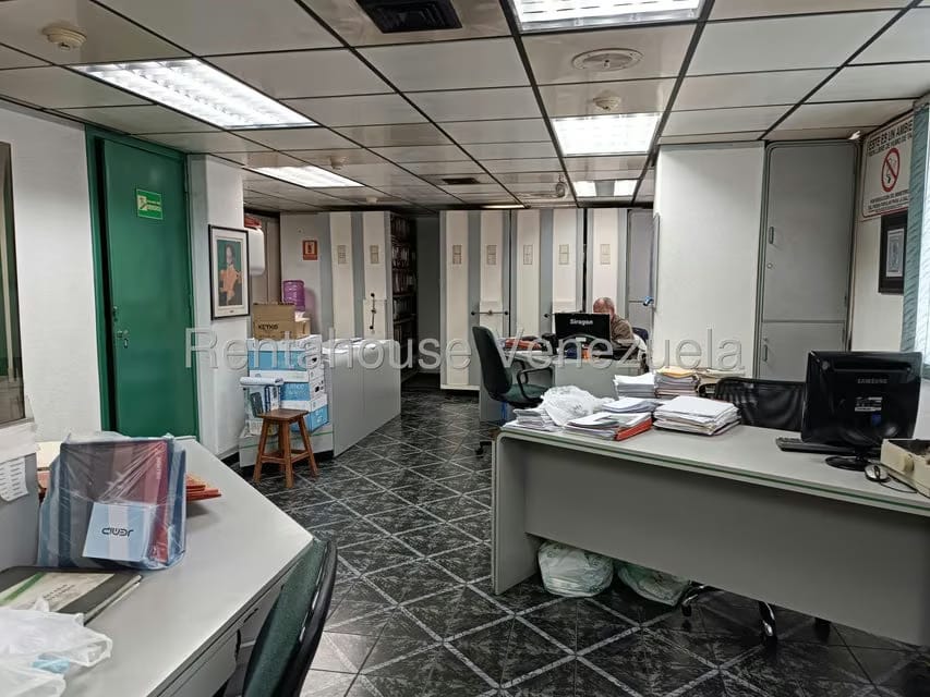 Comercial (Edificio) en Alquiler en Parroquia La Candelaria, Distrito Metropolitano - 17