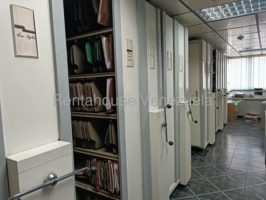 Comercial (Edificio) en Alquiler en Parroquia La Candelaria, Distrito Metropolitano - 21