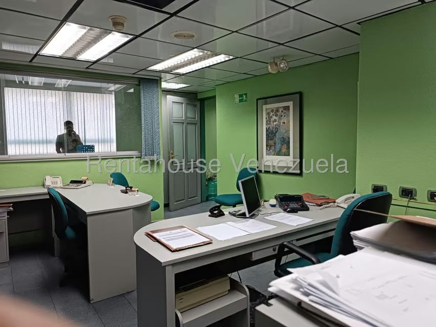 Comercial (Edificio) en Alquiler en Parroquia La Candelaria, Distrito Metropolitano - 29