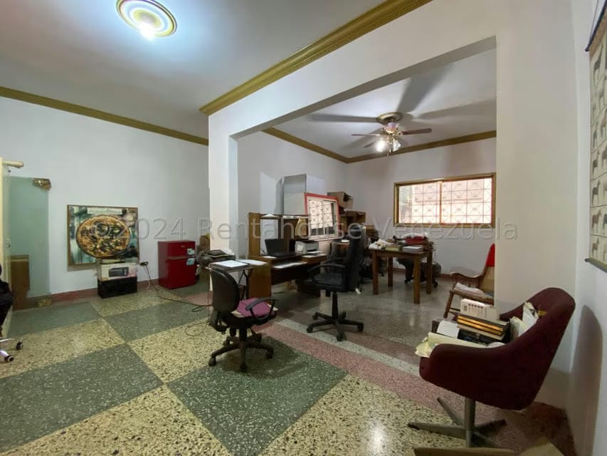 Comercial (Local Comercial) en Venta en Valle Abajo, Distrito Metropolitano - 16
