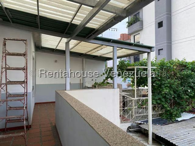 Comercial (Local Comercial) en Venta en Valle Abajo, Distrito Metropolitano - 27