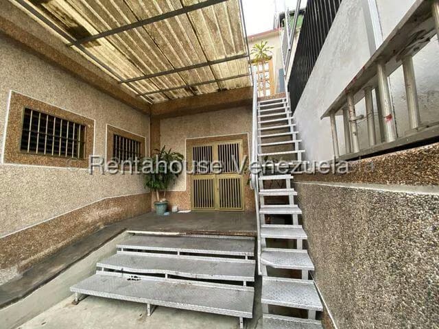 Comercial (Local Comercial) en Venta en Valle Abajo, Distrito Metropolitano - 28