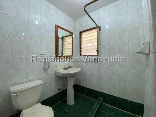 Comercial (Local Comercial) en Venta en Valle Abajo, Distrito Metropolitano - 34