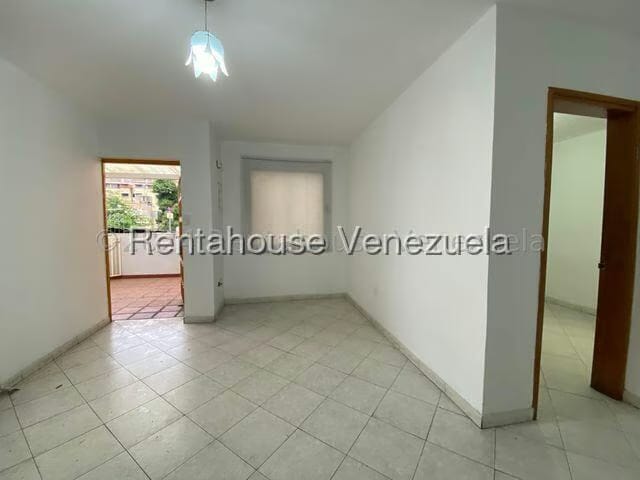 Comercial (Local Comercial) en Venta en Valle Abajo, Distrito Metropolitano - 37