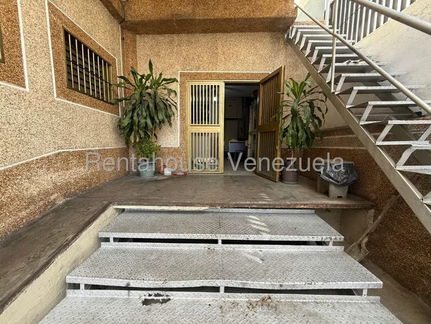 Comercial (Local Comercial) en Venta en Valle Abajo, Distrito Metropolitano - 49