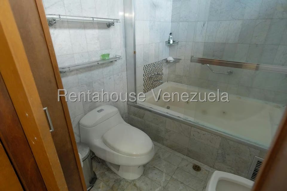 Casa (Multipes Niveles) en Venta en Lomas del Club Hipico, Distrito Metropolitano - 33