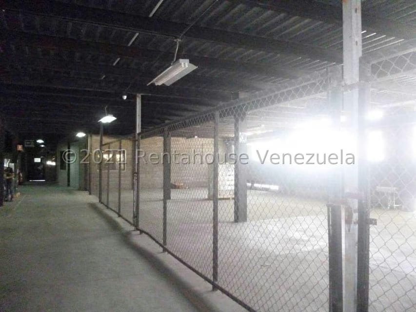 Comercial (Galpon - Deposito) en Venta en Rio Tuy, Miranda - 19