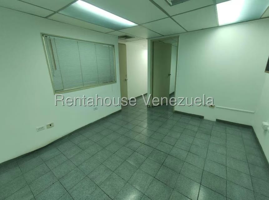 Comercial (Oficina) en Alquiler en Los Ruices, Distrito Metropolitano - 13