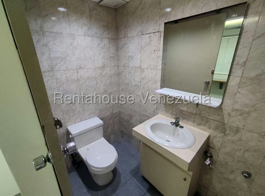 Comercial (Oficina) en Alquiler en Los Ruices, Distrito Metropolitano - 16