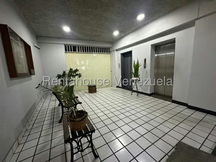 Apartamento (1 Nivel) en Venta en El Paraiso, Distrito Metropolitano - 3