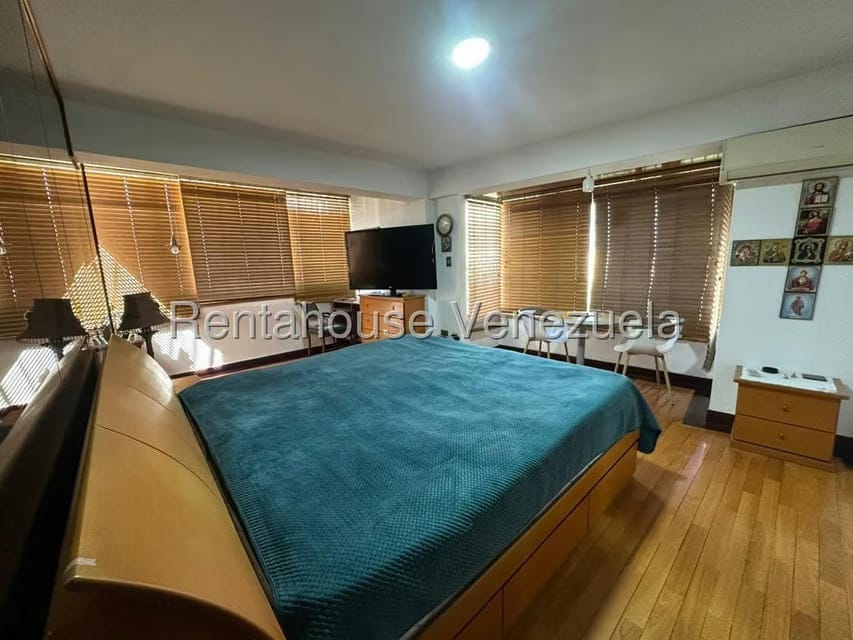 Apartamento (1 Nivel) en Venta en El Paraiso, Distrito Metropolitano - 24