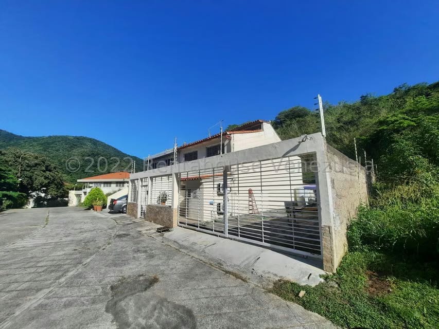 Casa (Duplex) en Venta en Izcaragua, Distrito Metropolitano - 2