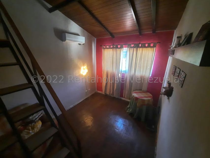 Casa (Duplex) en Venta en Izcaragua, Distrito Metropolitano - 28