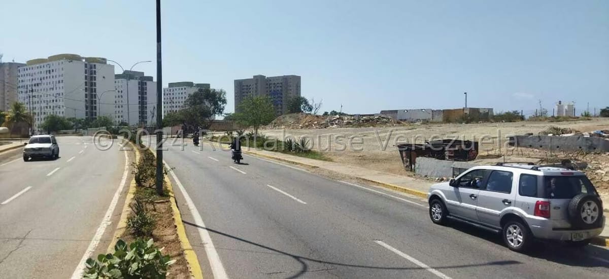 Terreno (Comercial) en Venta en Playa Grande, Vargas - 17