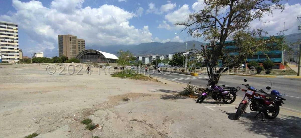 Terreno (Comercial) en Venta en Playa Grande, Vargas - 24