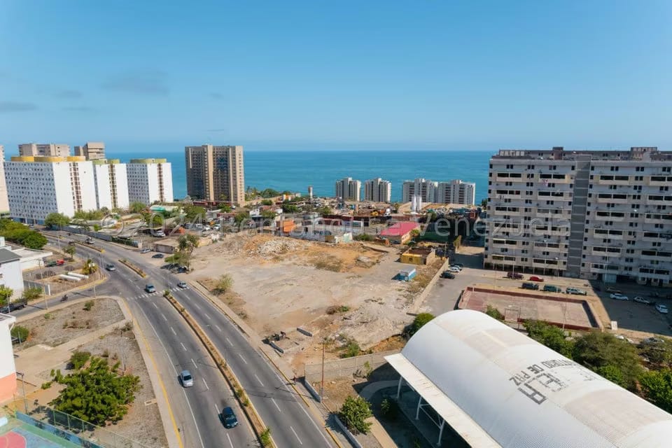 Terreno (Comercial) en Venta en Playa Grande, Vargas - 29