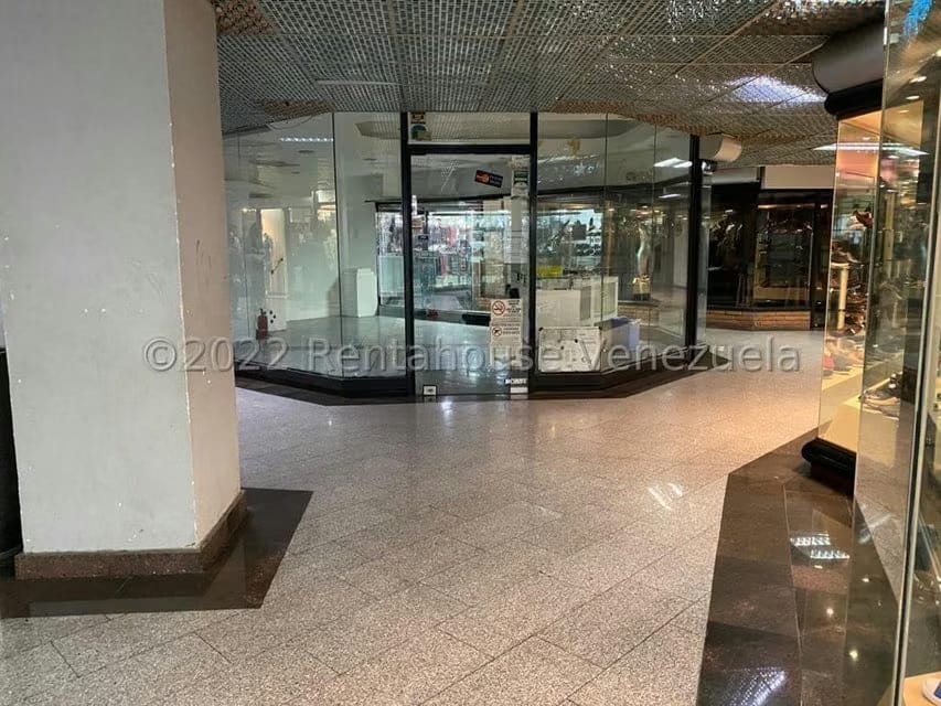 Comercial (Local Comercial) en Alquiler en El Cafetal, Distrito Metropolitano - 3