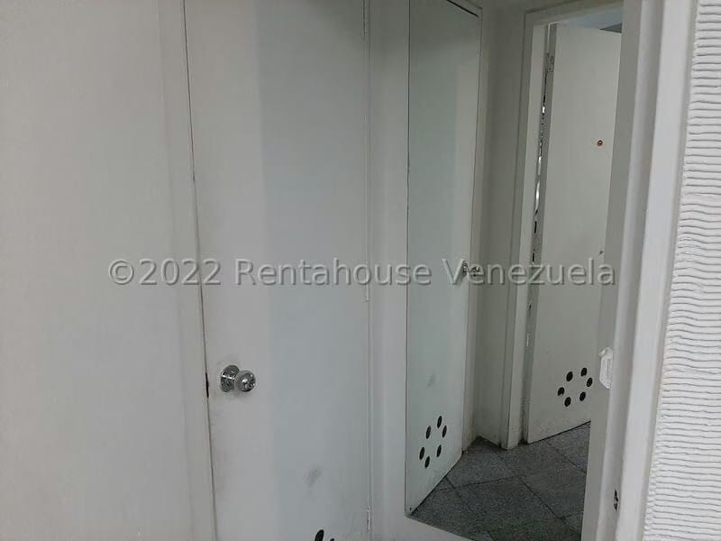Comercial (Local Comercial) en Alquiler en El Cafetal, Distrito Metropolitano - 10