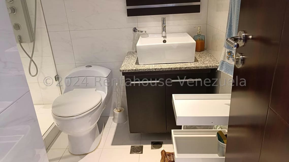 Apartamento (1 Nivel) en Venta en Agua Sal, Miranda - 13
