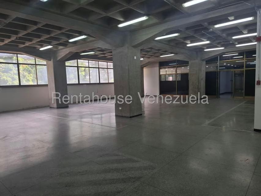 Comercial (Galpon - Deposito) en Alquiler en Boleita Norte, Distrito Metropolitano - 9