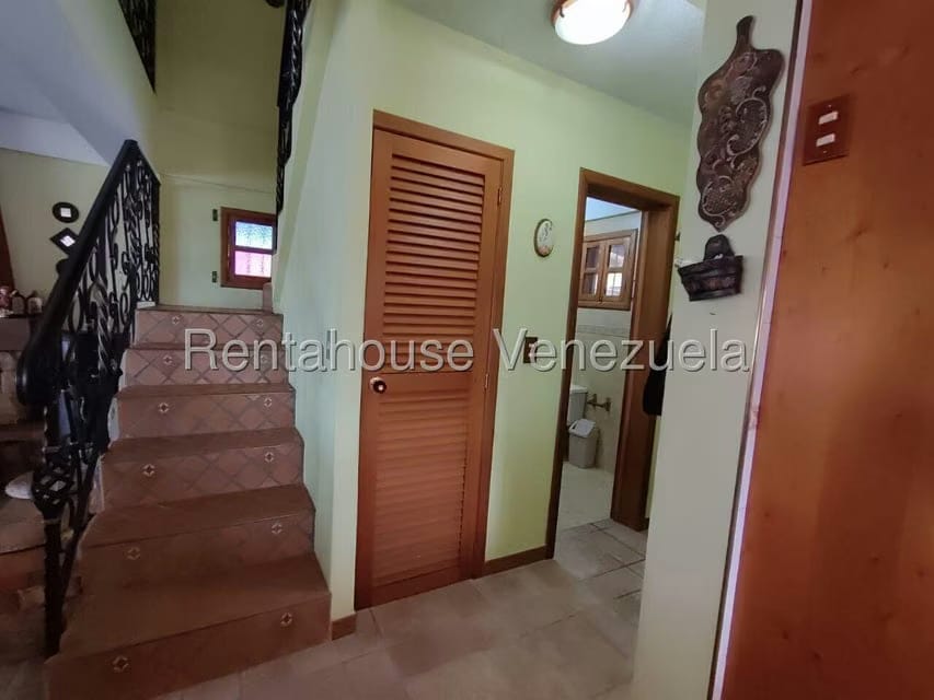 Casa (Duplex) en Venta en La Colonia Tovar, Aragua - 13