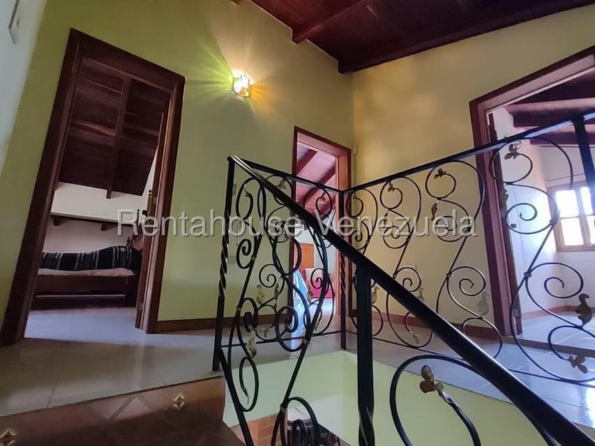 Casa (Duplex) en Venta en La Colonia Tovar, Aragua - 16