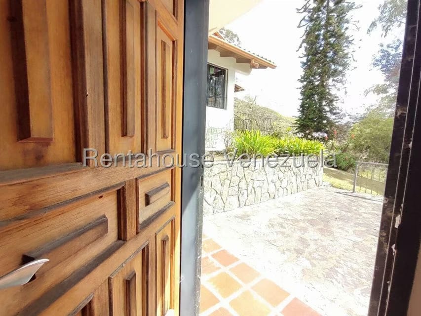 Casa (Duplex) en Venta en La Colonia Tovar, Aragua - 32