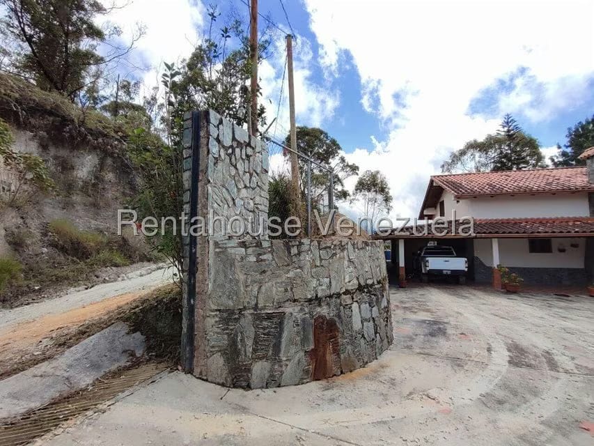 Casa (Duplex) en Venta en La Colonia Tovar, Aragua - 45